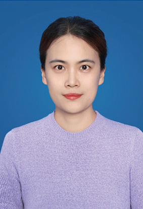 李霄