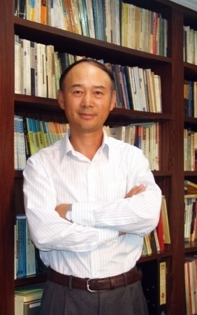 顾培东