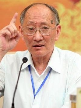 李崇富